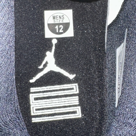 Air Jordan 11 Retro Low OG "Bleached Coral" Men's Size 12 - Picture 5 of 6